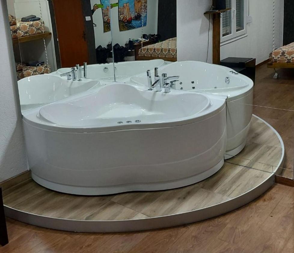 Mistik Secret Apartments Jagodina Ngoại thất bức ảnh